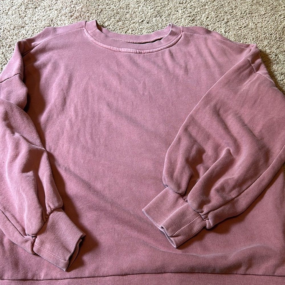 sweatshirt